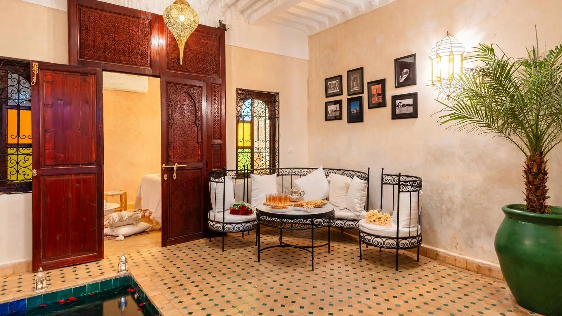 Riad Prive Dar L'Etoile - Jacuzzi Piscine & Petit Dej Inclus Marakeş 0*,  Fas