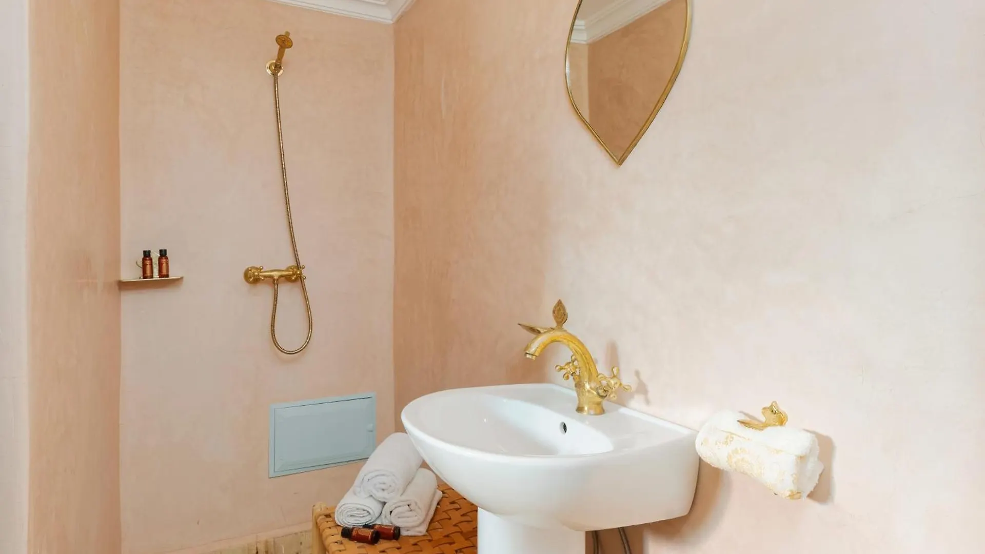 Riad Prive Dar L'Etoile - Jacuzzi Piscine & Petit Dej Inclus 마라케시 0*,